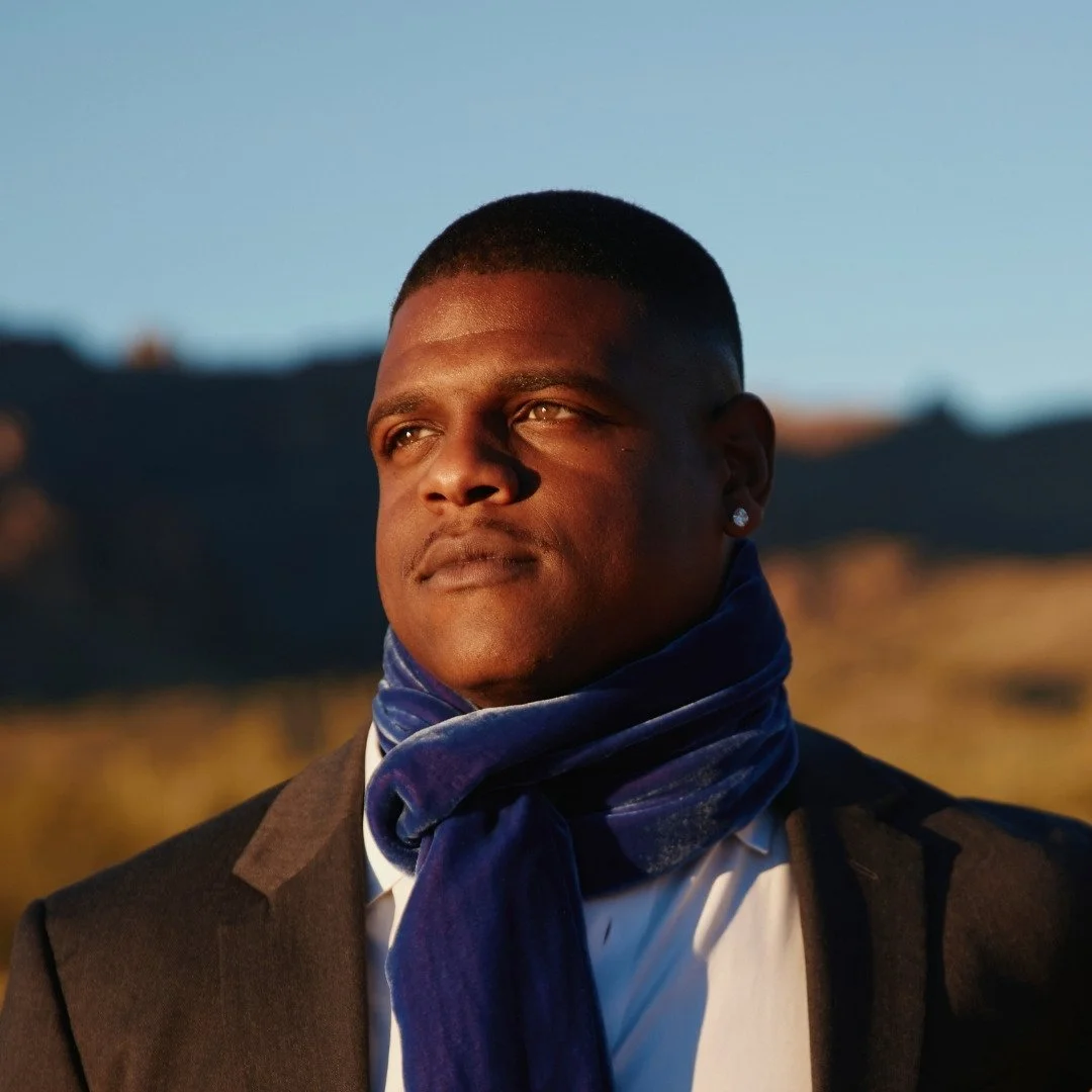 Iridescent Iris Blue Plush Velvet Scarf | Men and Women | Pine